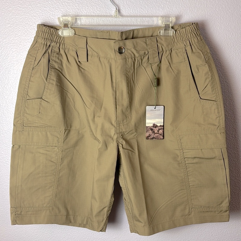 NWT Free Soldier Free Kite Men's Tan Tactical Cargo Shorts w Black Utility Belt
